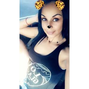 Meet your Posher, Roxanne